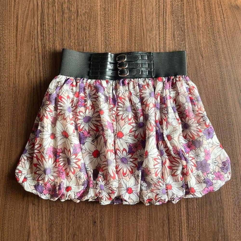 vintage rue 21 floral bubble skirt with belt